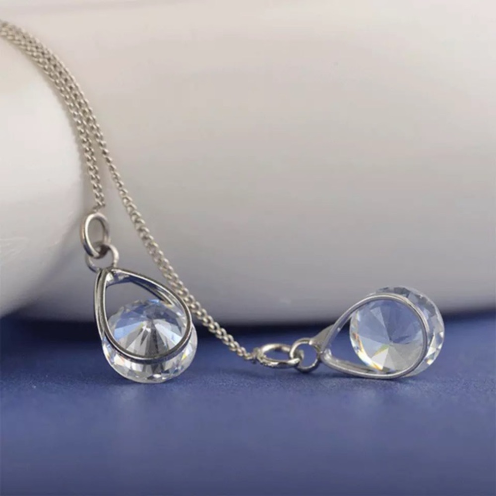 NEW!💙💎GORGEOUS💍PLATINUM PLATED CZ THREADERS💎💙 - Picture 6 of 8